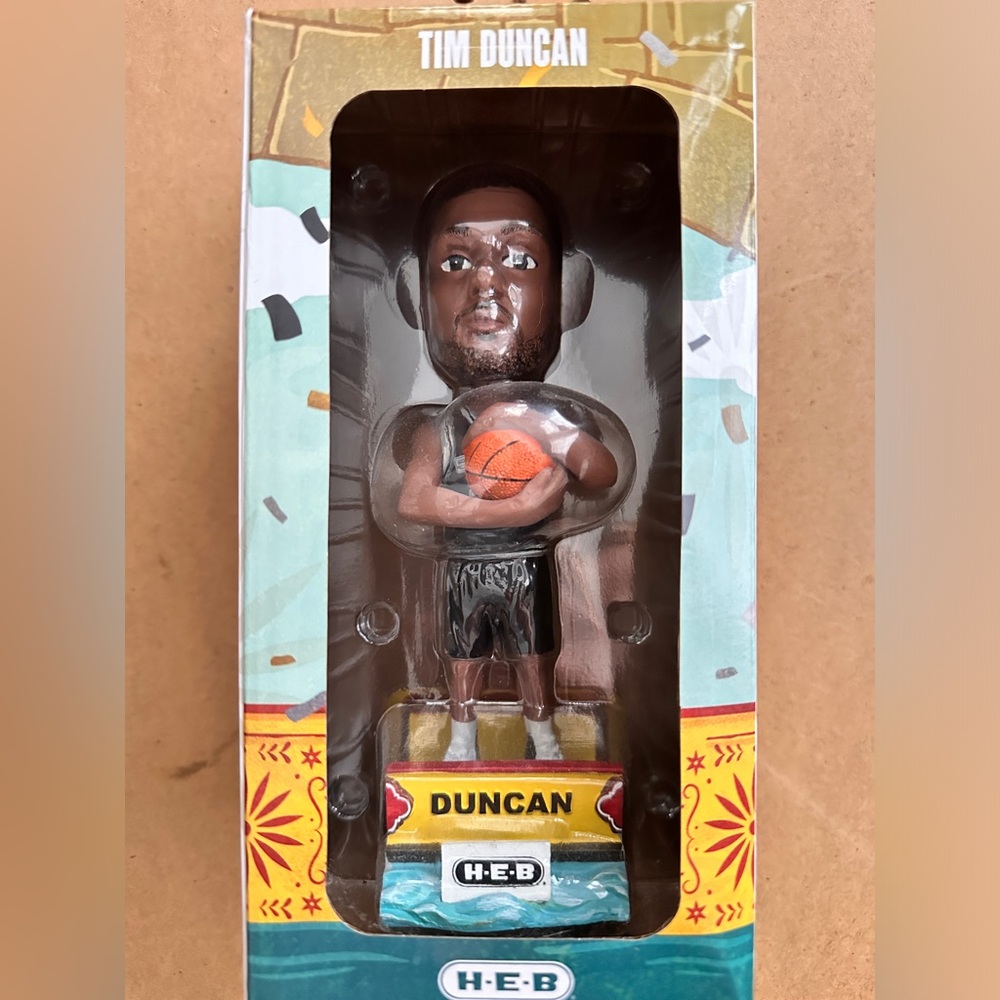 New NBA San Antonio Spurs Tim Duncan Bobblehead Figurine by HEB Collectible